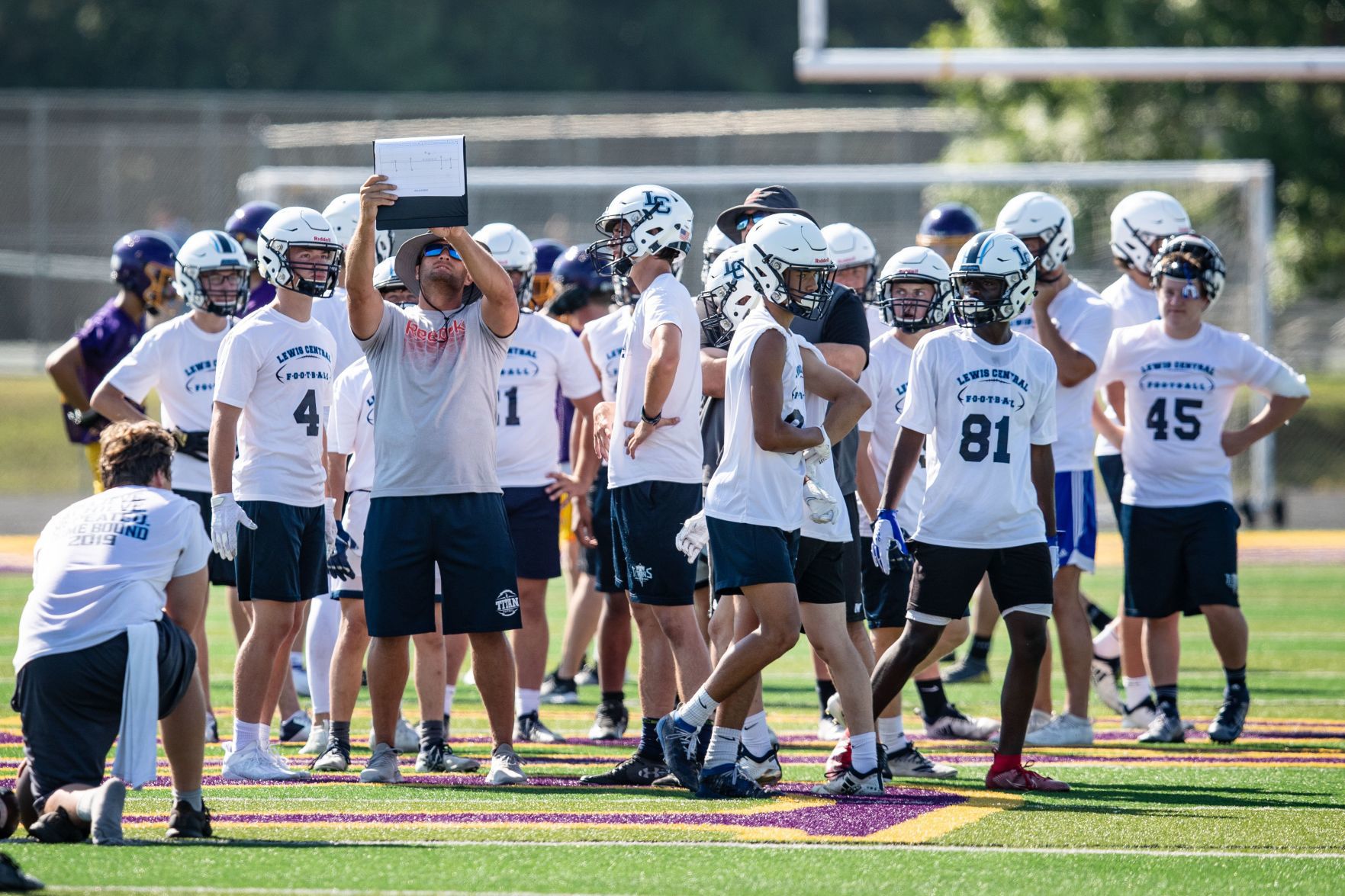 Bellevue West vs Lewis Central
